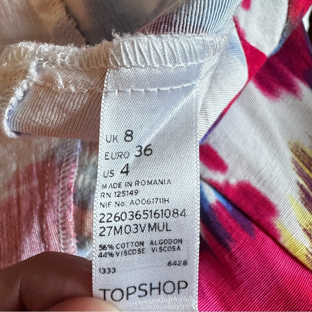 TopShop Multicolor Abstract Print Mini Micro Skirt Size 4 Preppy - Picture 6 of 6